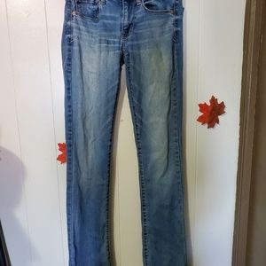 Women's American Eagle low waisted jeans